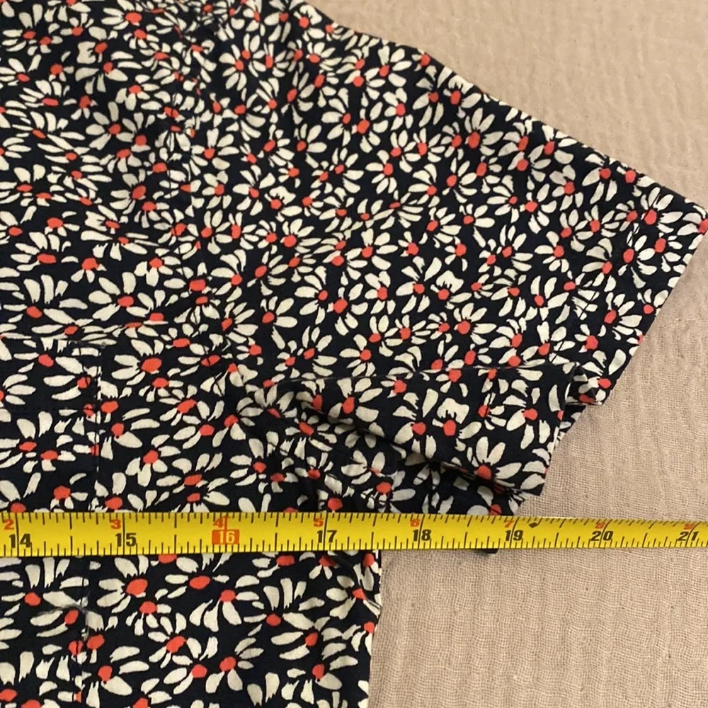 J. Crew Flex Washed floral print short sleeves button down shirt. Size Xs